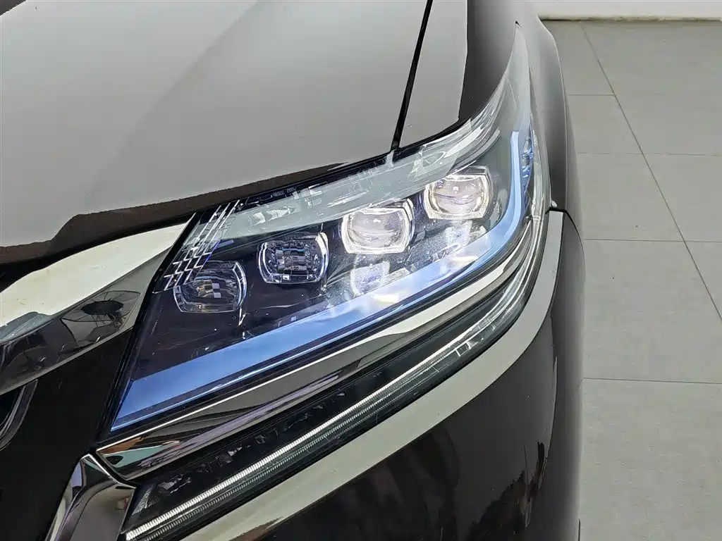 Elysion 2.0 L Hybrid Luxury