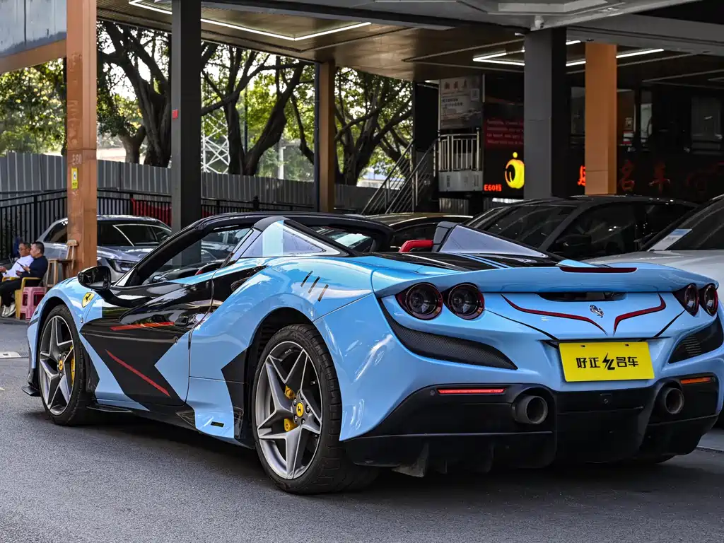 Ferrari F8 Spider 3.9 T V8