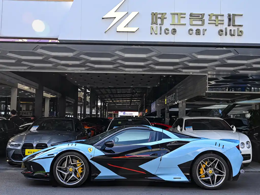 Ferrari F8 Spider 3.9 T V8