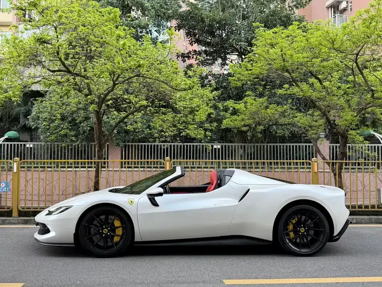 Ferrari 296 3.0 T V6 GTS