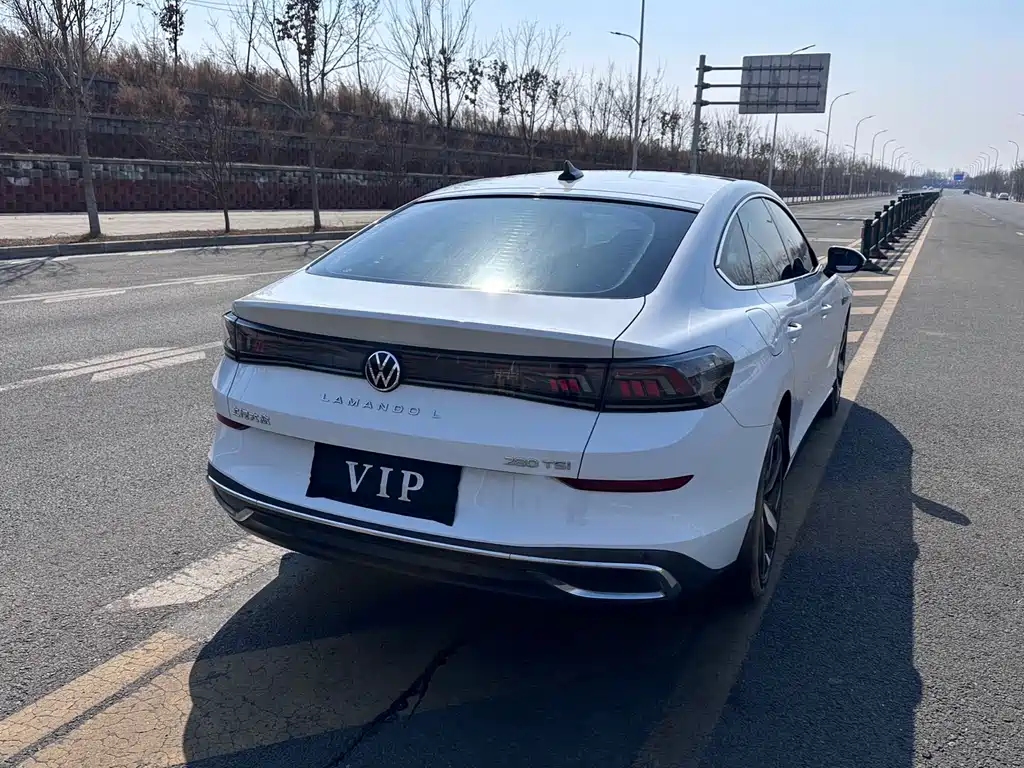 Lamando Lamando L 280 TSI DSG Spicy Cool