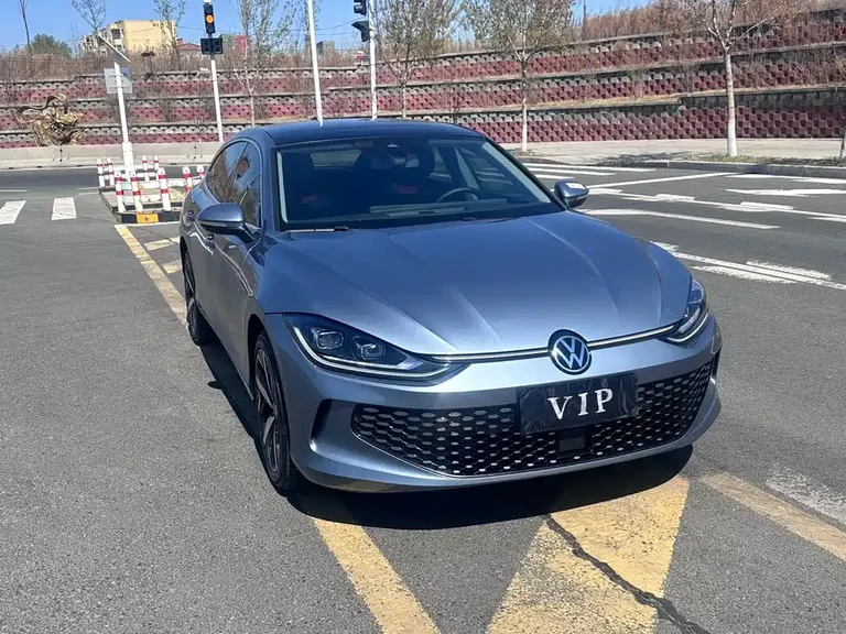 Volkswagen Lamando Lamando L 280 TSI DSG Spicy Cool