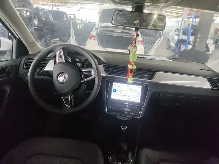 Skoda Rapid 1.5 L Auto Comfort Enjoyment