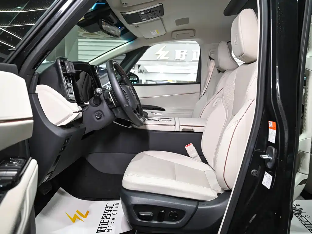 Lexus LM 350 h 7-seat Elegant