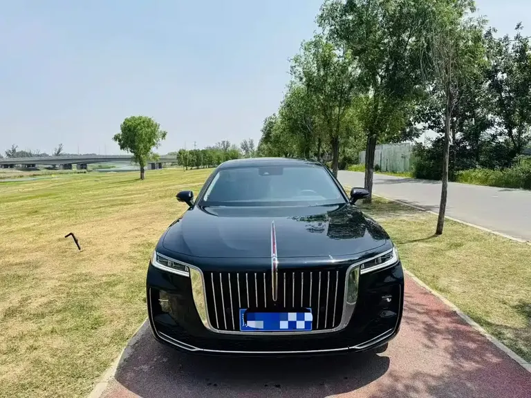 Hongqi H9 2.0 T Connected Flagship