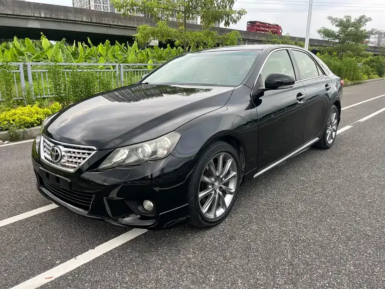 Toyota Mark X 2.5 V Elite Sharp