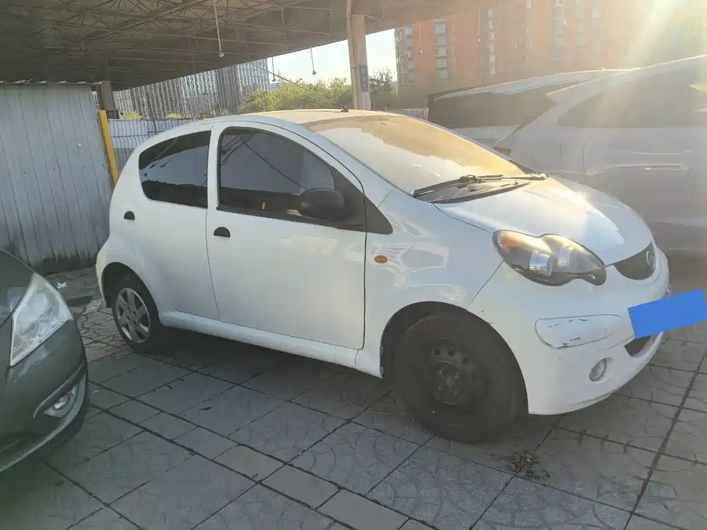 BYD F0 1.0 L Xuan Cool