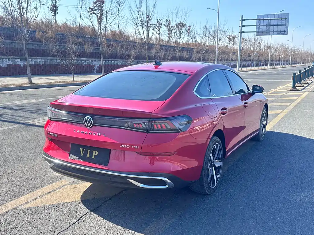 Lamando Lamando L 280 TSI DSG Spicy Cool