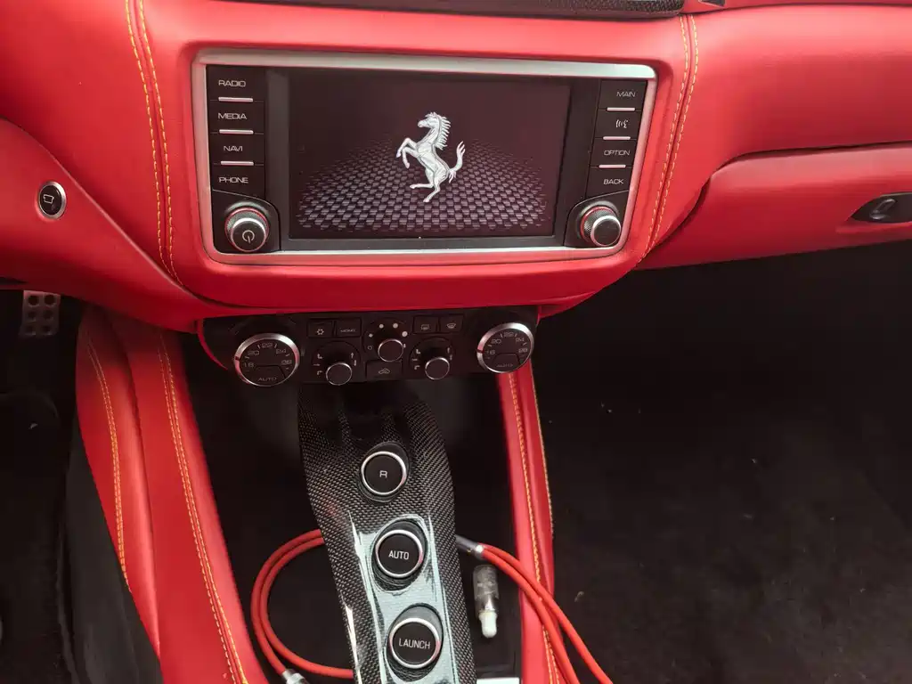 California T 3.9 T Standard