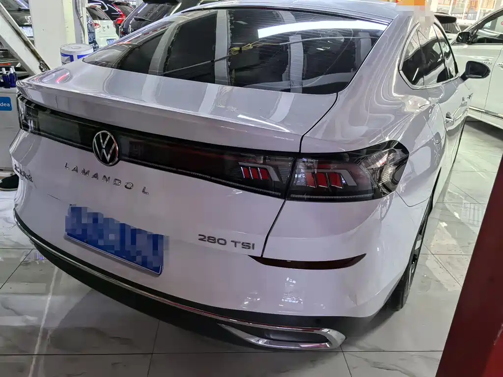 Lamando Lamando L 280 TSI DSG Spicy Cool