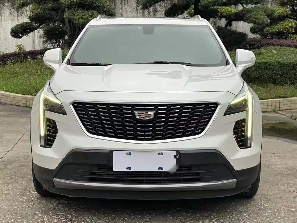 Cadillac XT4 28 T 2 WD Luxury