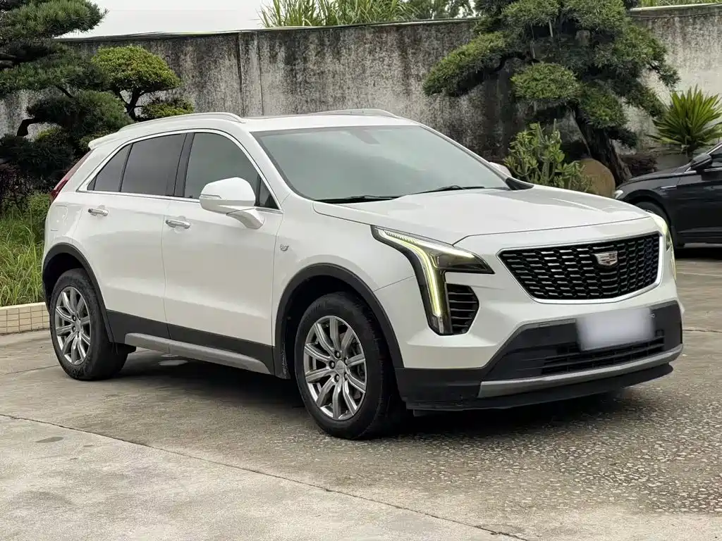 Cadillac XT4 28 T 2 WD Luxury