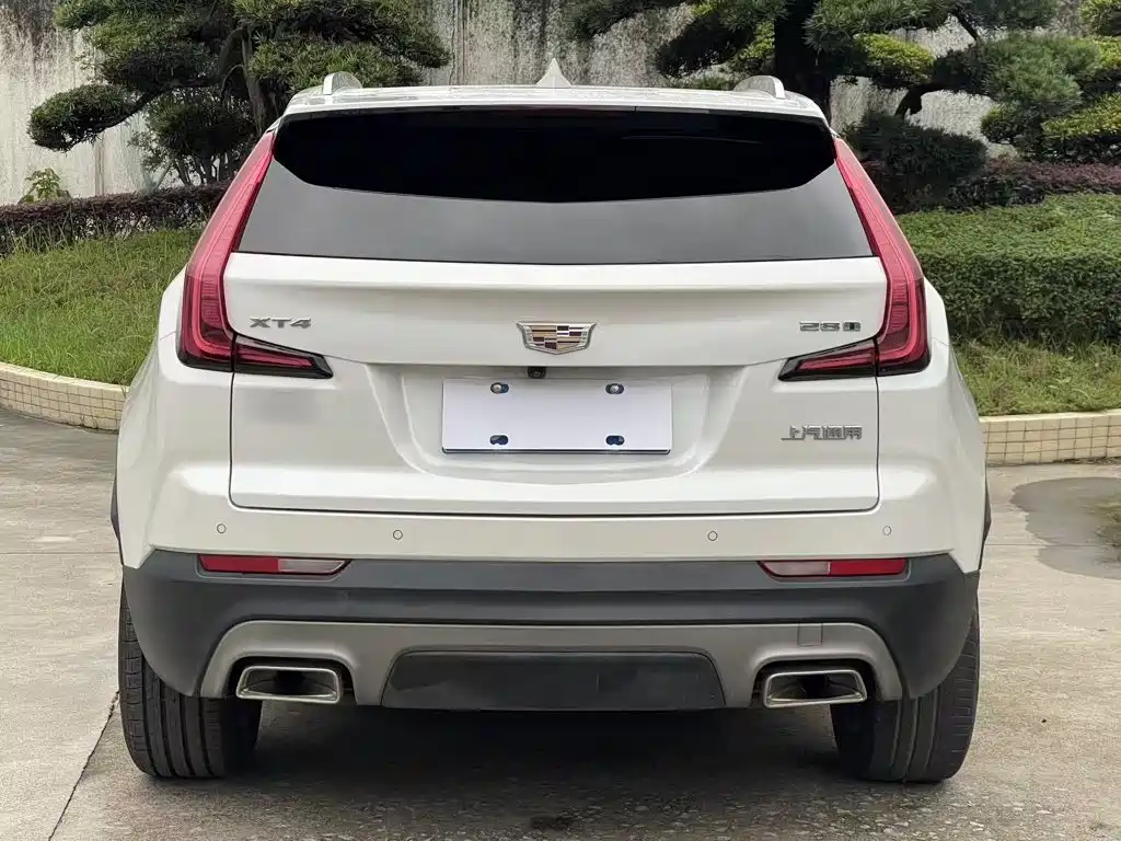 Cadillac XT4 28 T 2 WD Luxury