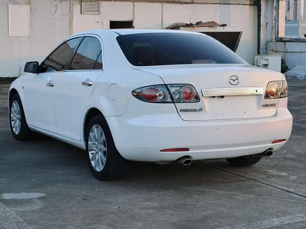 Mazda 6 2.0 L Auto Fashion