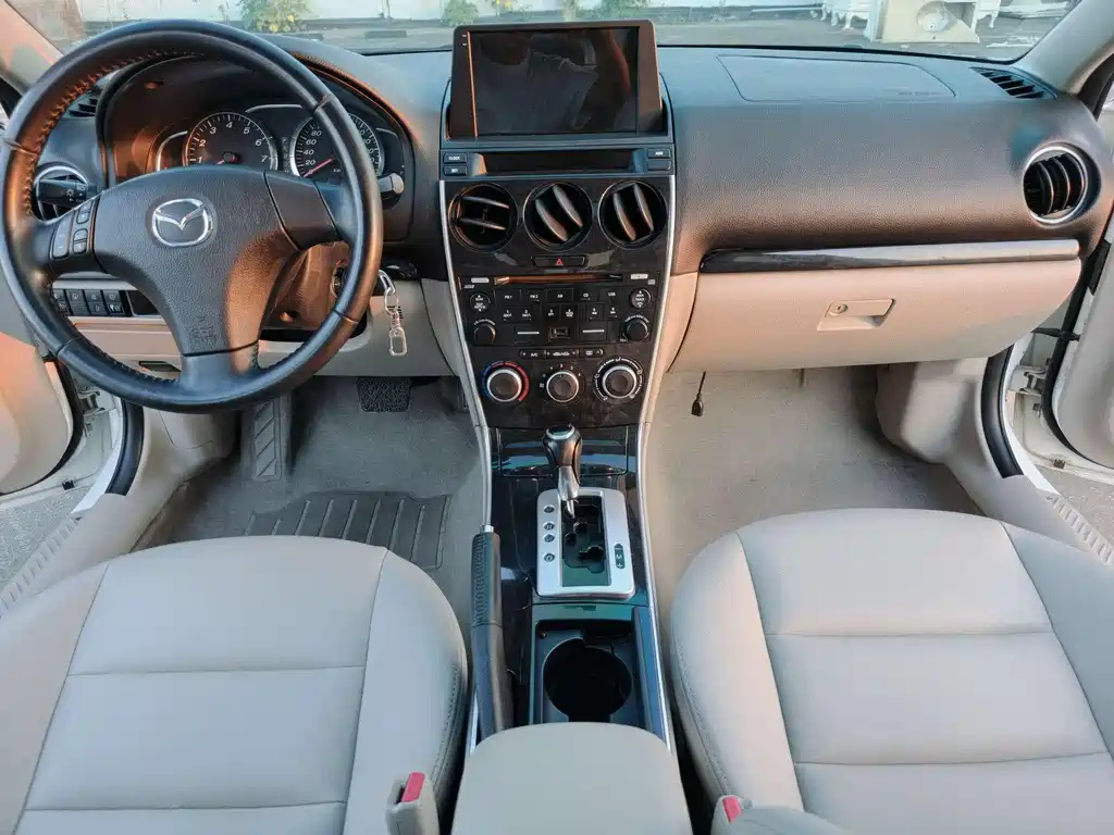 Mazda 6 2.0 L Auto Fashion