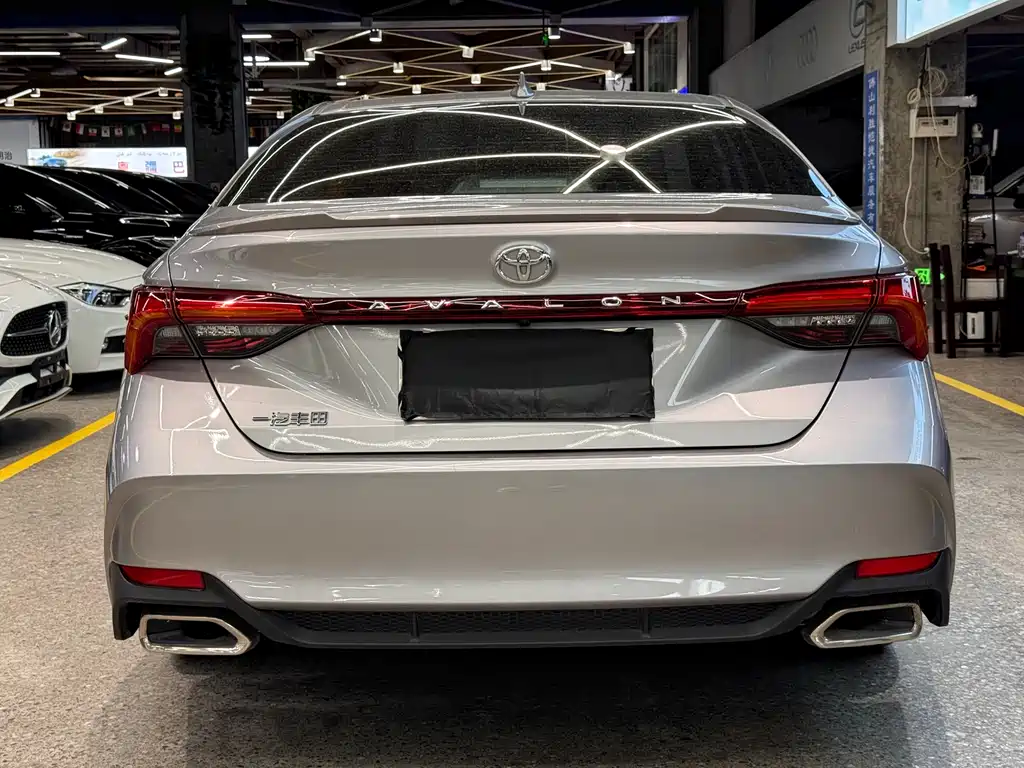Avalon 2.5 L Luxury