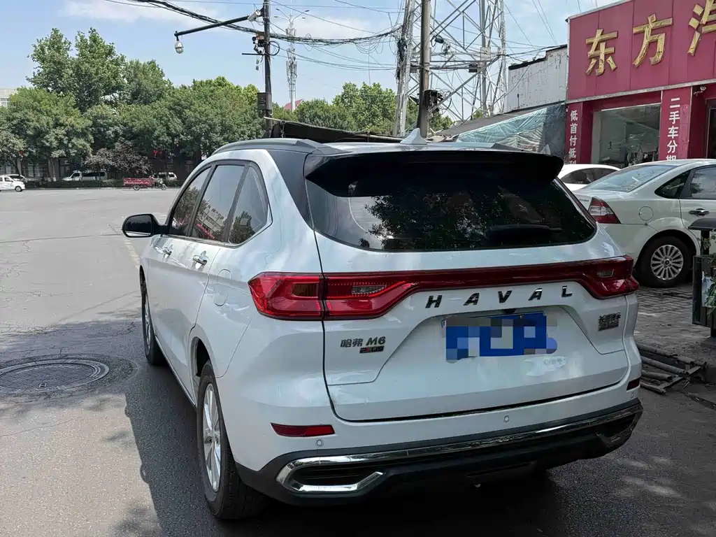 Haval M6 PLUS 1.5 T DCT Luxury Connected