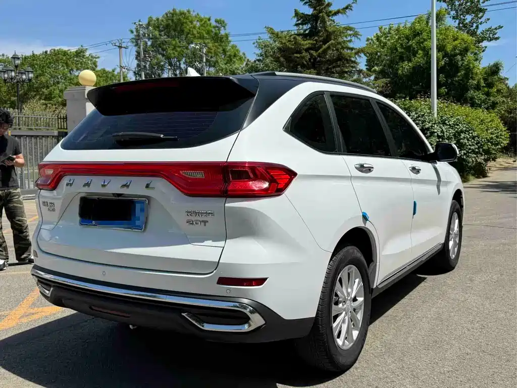 Haval M6 PLUS 1.5 T Manual Luxury Connected