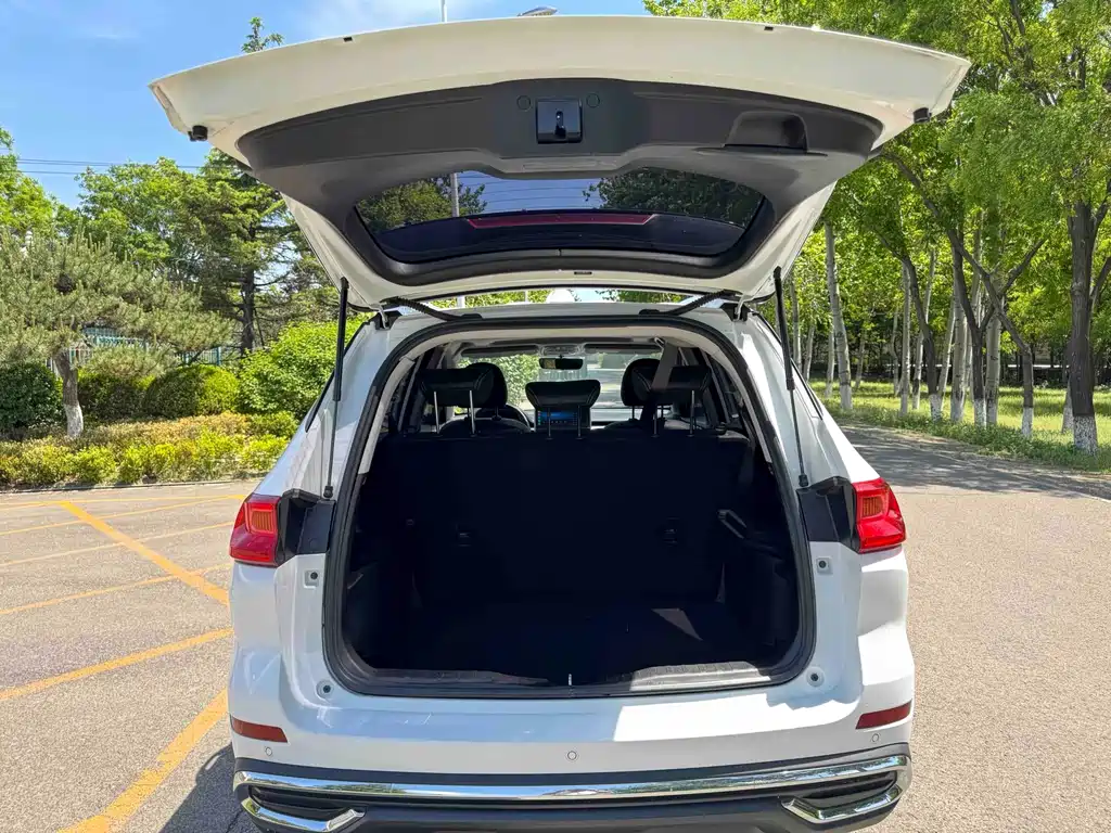 Haval M6 PLUS 1.5 T Manual Luxury Connected