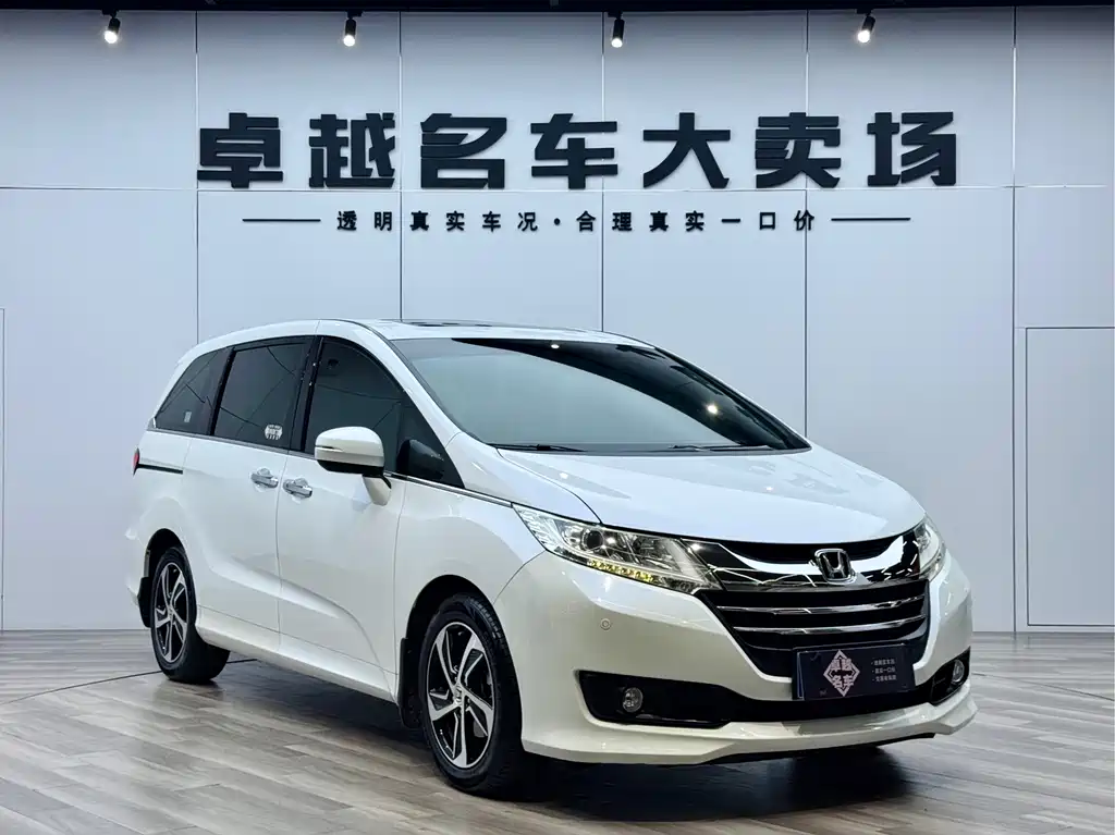 Odyssey 2.4 L Luxury
