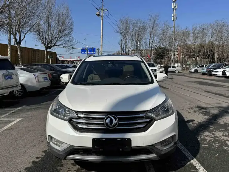 Dongfeng Fengshen AX7 2.0 L Auto Smart Ease