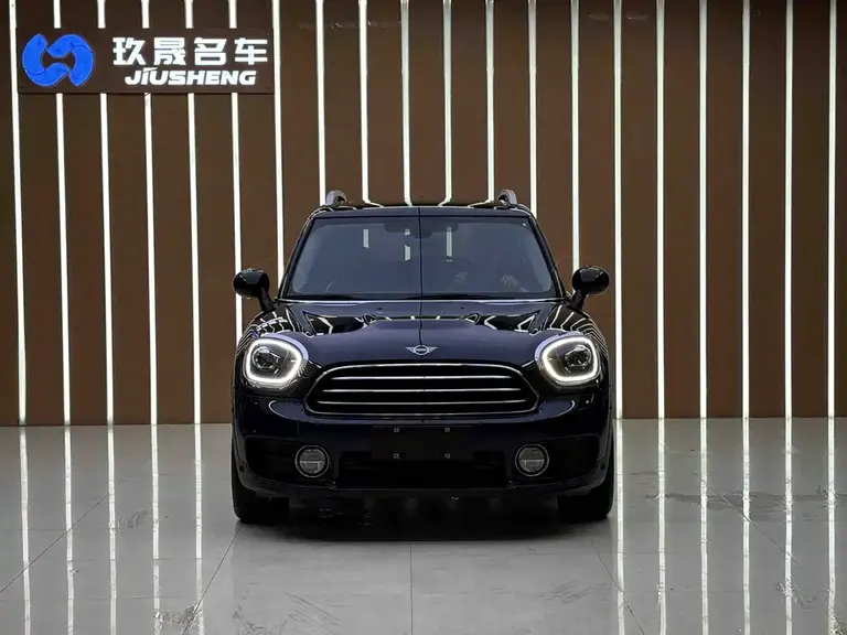 MINI COUNTRYMAN 1.5 T COOPER Artist