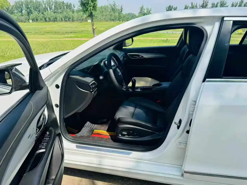 Cadillac ATS-L 28 T Fashion