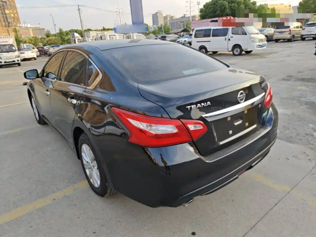 Teana Facelift 2.0 L XL Comfort