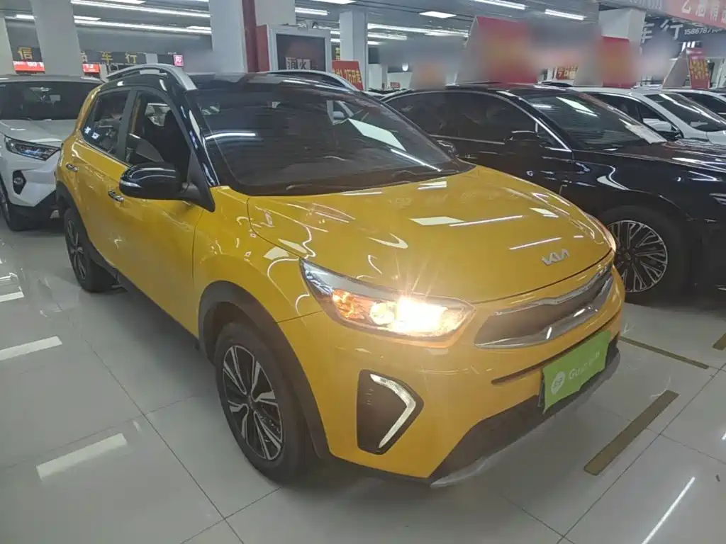 Stonic 1.4 L CVT Sunroof