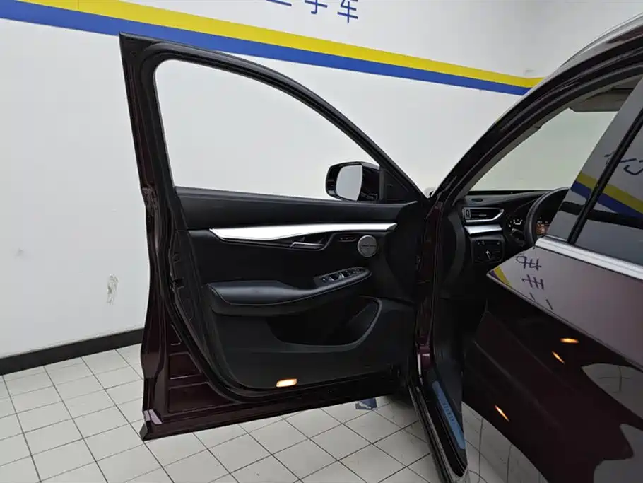 Infiniti QX50 英菲尼迪QX50 2020款 改款 2.0 T 四驱领航版