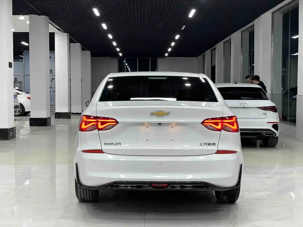 Monza 1.5 L DCT Joy