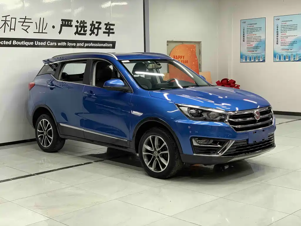 Hanteng X5 1.5 T CVT Luxury