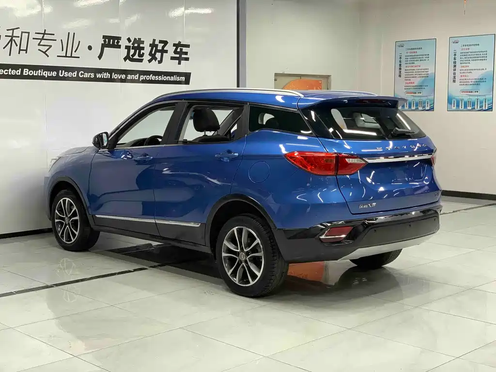 Hanteng X5 1.5 T CVT Luxury