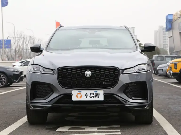 Jaguar F-PACE P250 R-Dynamic SE
