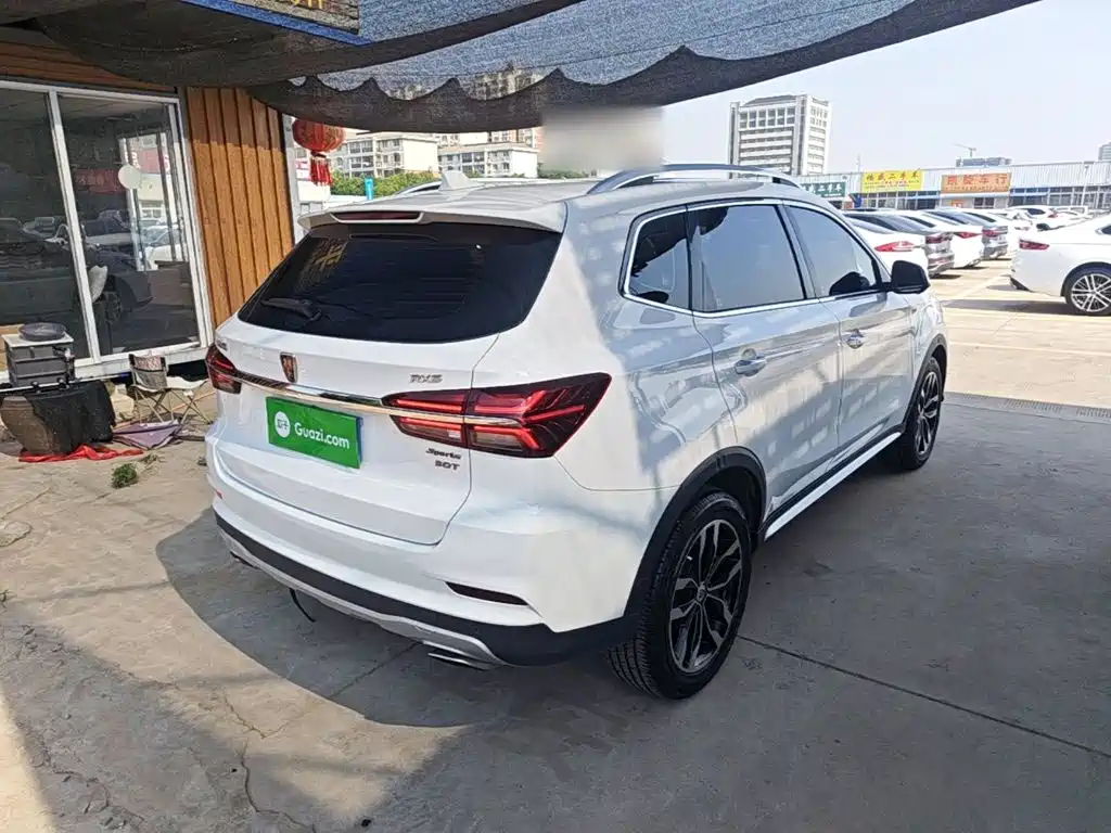 Roewe RX5 荣威RX5 2018款 30 T 两驱自动互联网铂金版