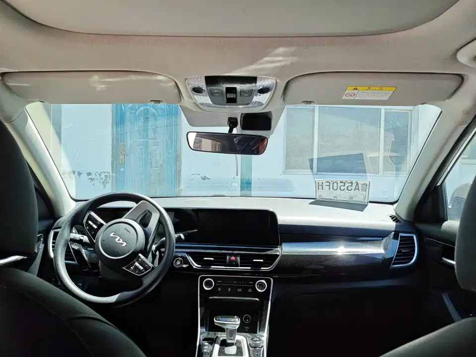 Seltos 1.5 L CVT Luxury
