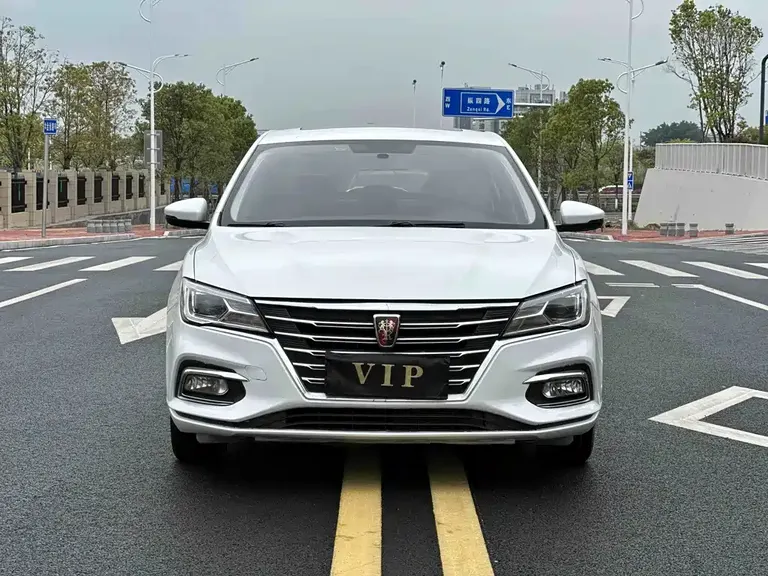 Roewe i5 1.5 L Auto 4 G Connected Leading Luxury