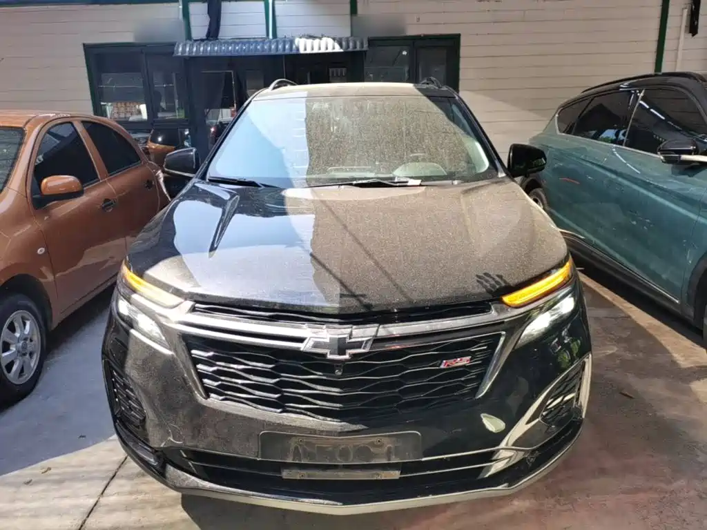 Equinox 探界者 2022款 轻混 550 T RS 四驱智能拓界版