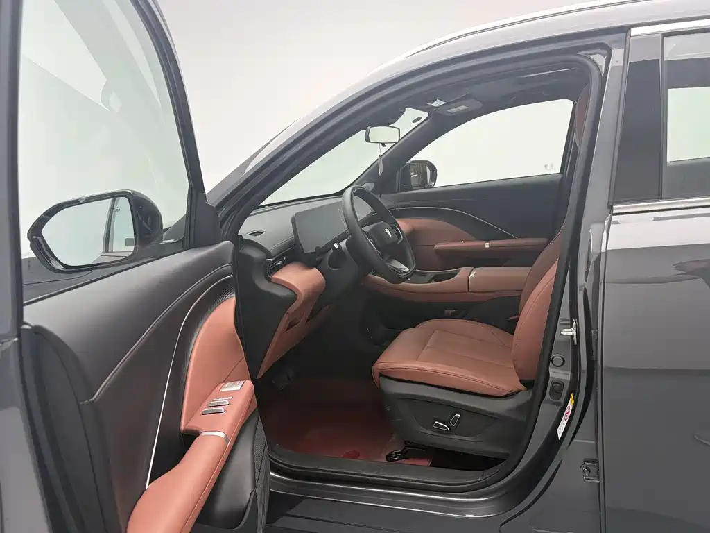 Changan CS55 PLUS 4 th Gen New Blue Whale 1.5 T Leading