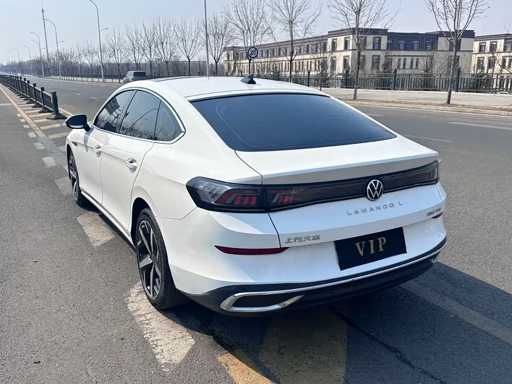 Lamando Lamando L 280 TSI DSG Spicy Cool