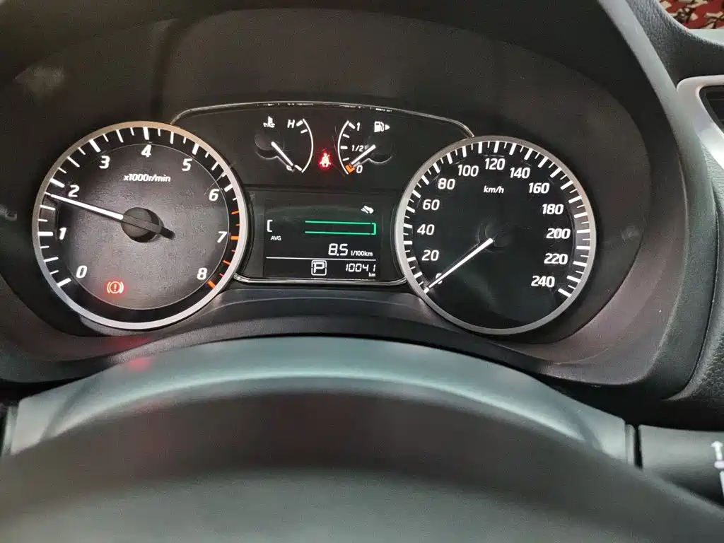 Sylphy Facelift III Classic 1.6 XE CVT Comfort
