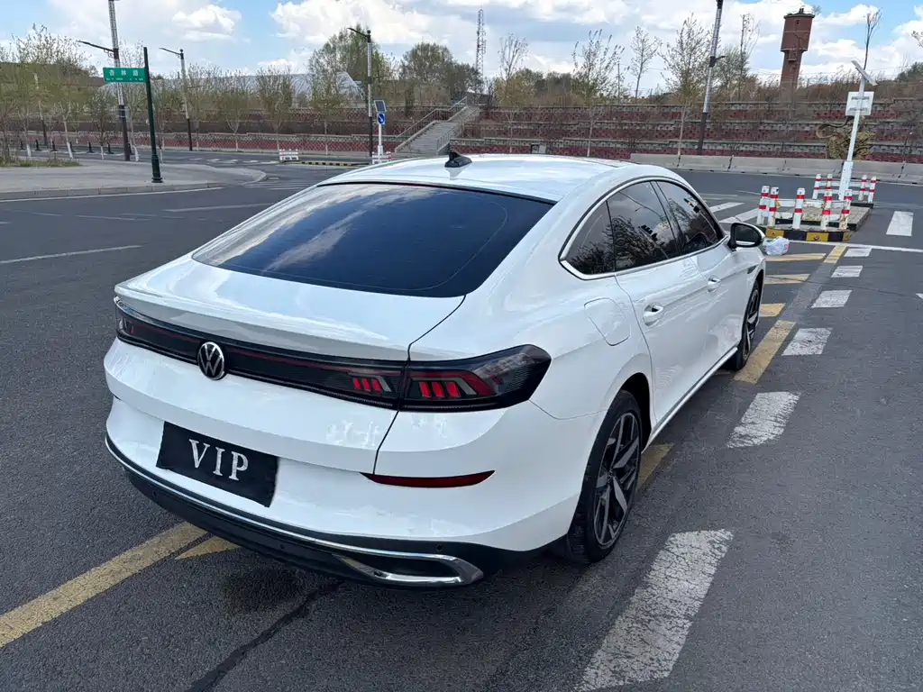Lamando Lamando L 280 TSI DSG Spicy Cool