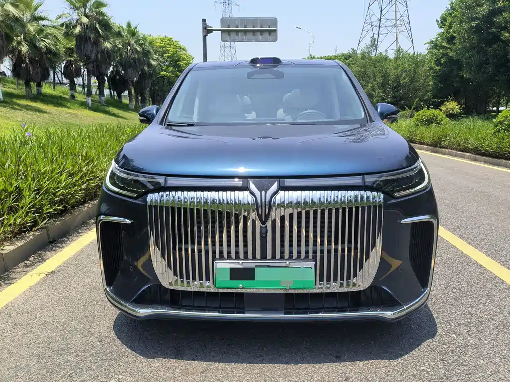 Voyah Dreamer PHEV 4 WD Excellent Qiankun