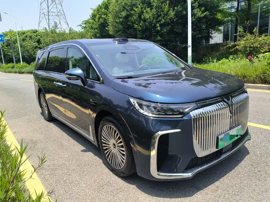 Voyah Dreamer PHEV 4 WD Excellent Qiankun