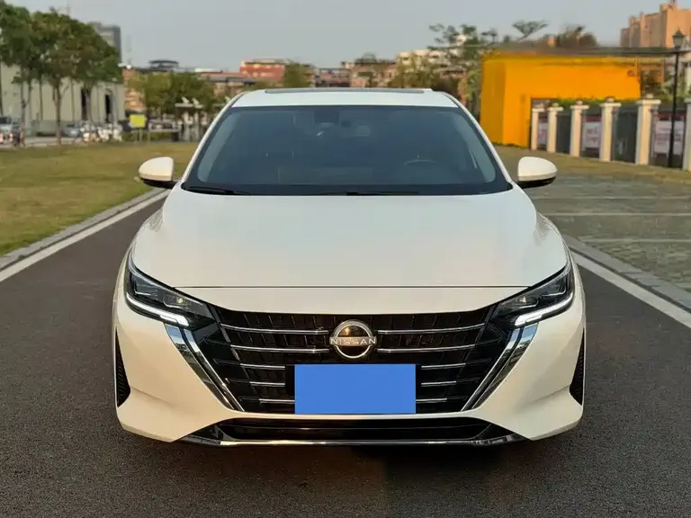 Nissan Sylphy 1.6 L CVT Smart Drive