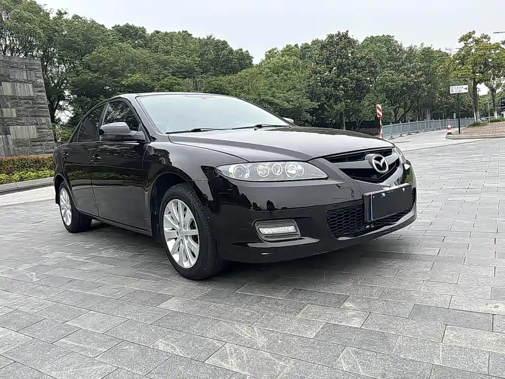 Mazda 6 2.0 L Auto Fashion