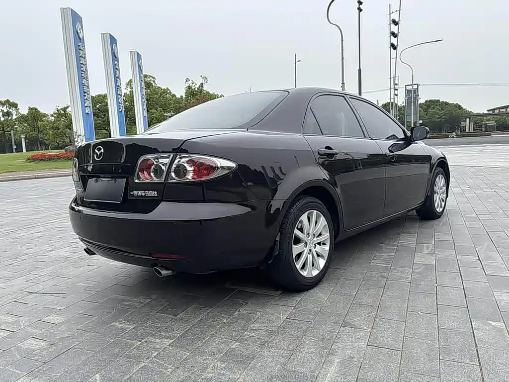 Mazda 6 2.0 L Auto Fashion