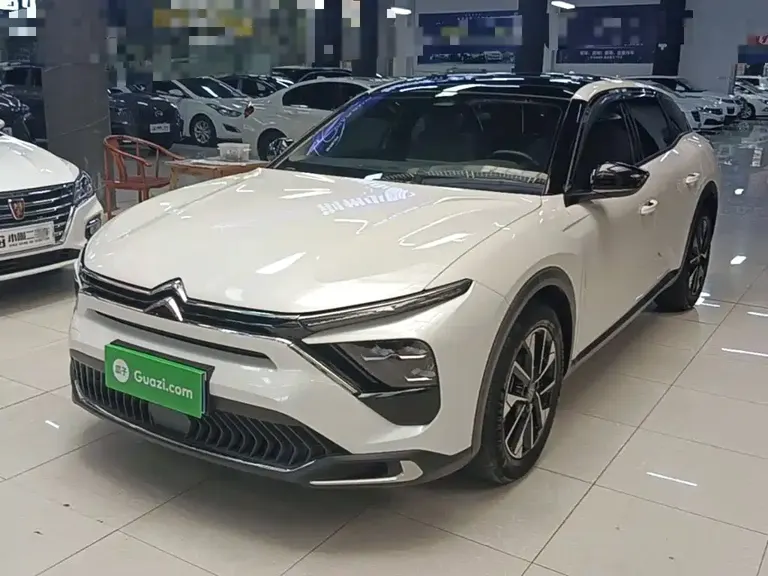 Citroën C5 X 1.6 T Extraordinary Enjoyment