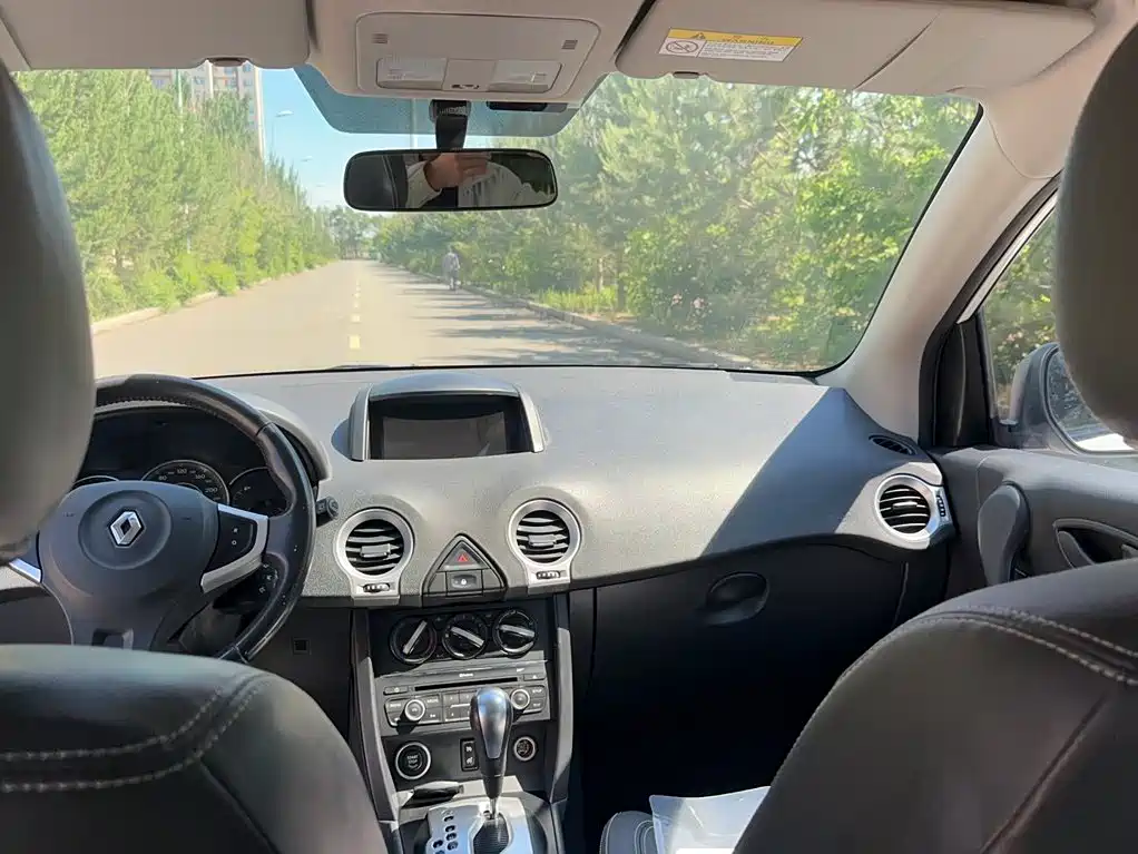 Koleos (Import) 科雷傲进口 2014款 改款 2.0 L 两驱智享版