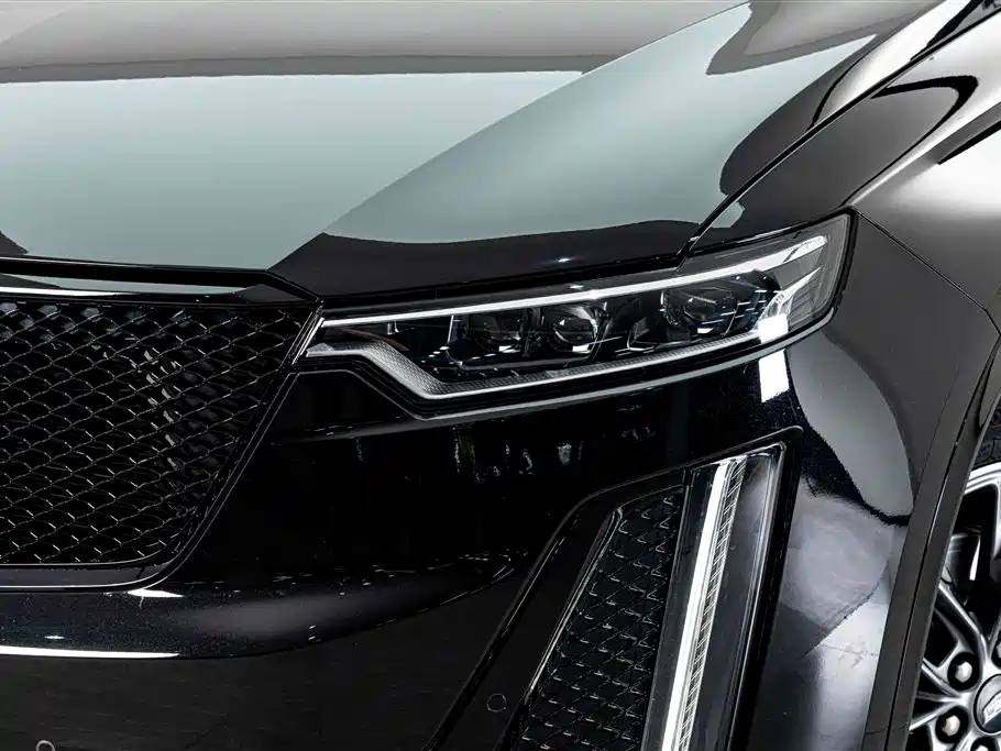 Cadillac XT6 2.0 T 6-seat 4 WD Distinguished Executive Black Label